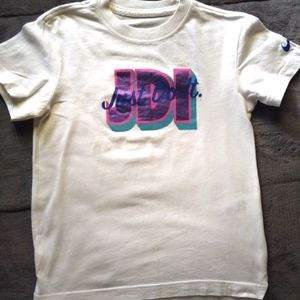 Girls Nike Tee